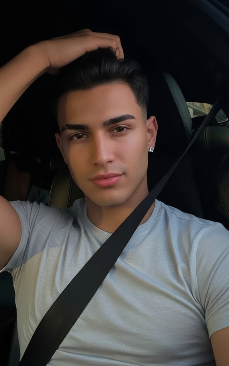 Hand in hair pose idea